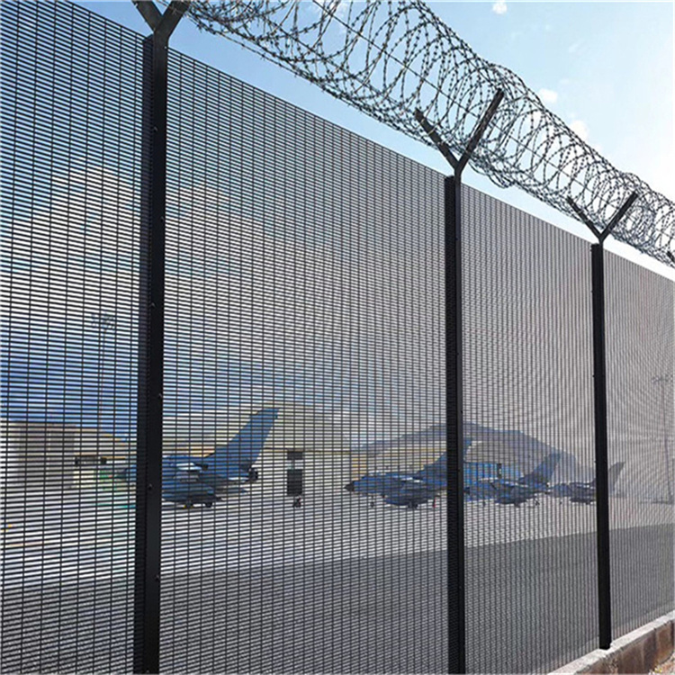 福建機(jī)場刺鐵絲隔離柵