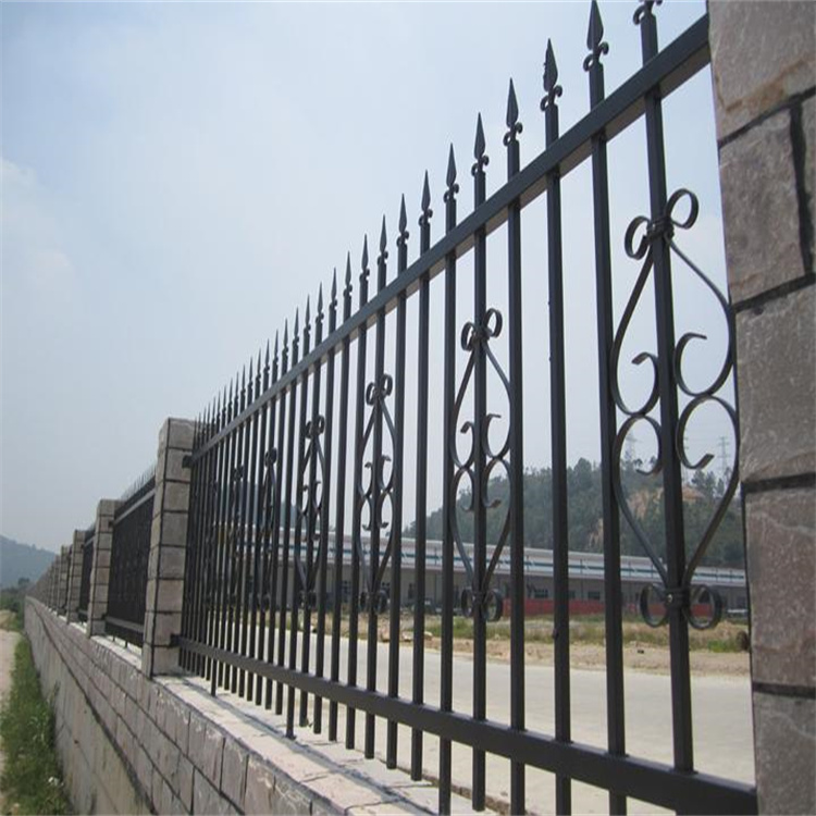 西藏游樂(lè)園圍墻護(hù)欄